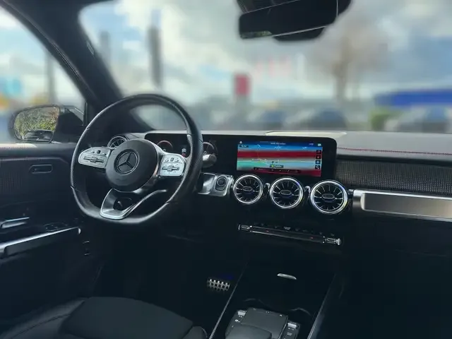 Mercedes-Benz EQB 250