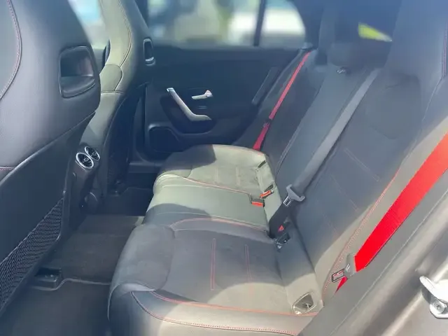 Mercedes-Benz CLA 35 AMG