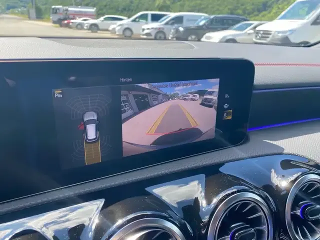 Mercedes-Benz CLA 35 AMG