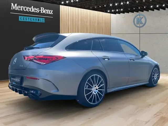 Mercedes-Benz CLA 35 AMG