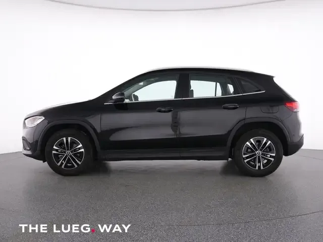 Mercedes-Benz GLA 180