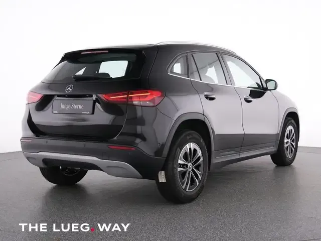 Mercedes-Benz GLA 180