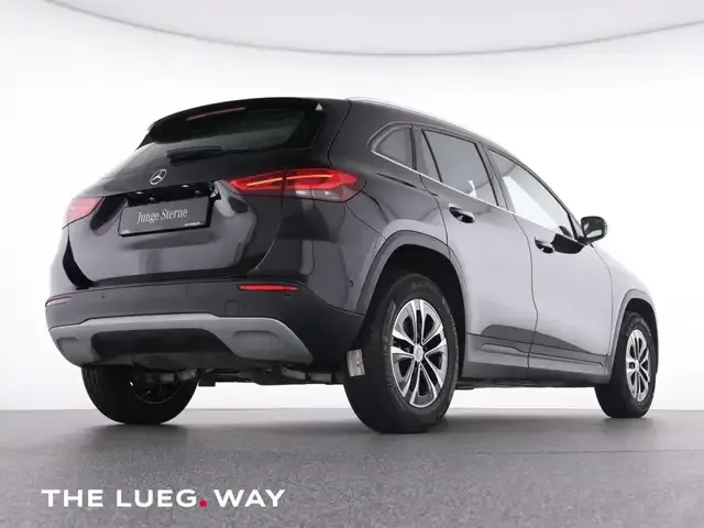 Mercedes-Benz GLA 180