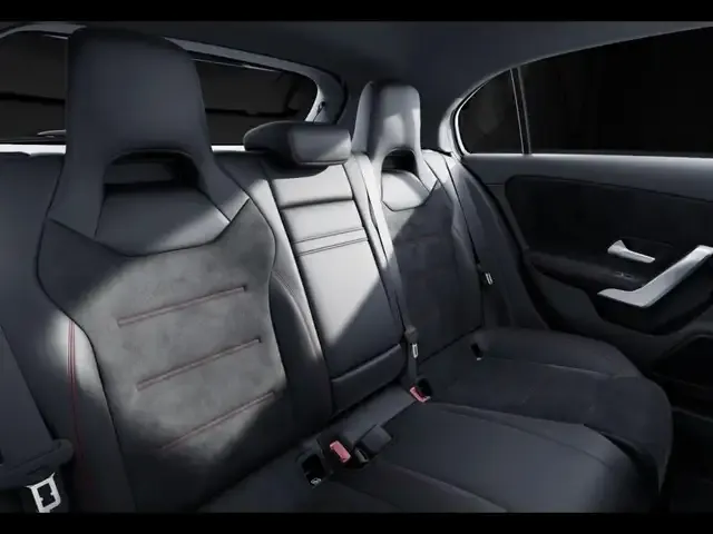 Mercedes-Benz A 220