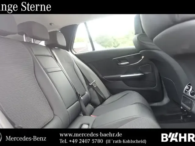 Mercedes-Benz C 180