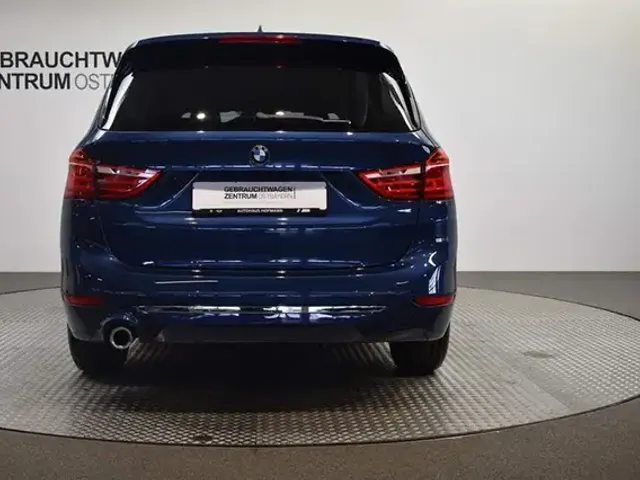 BMW 218