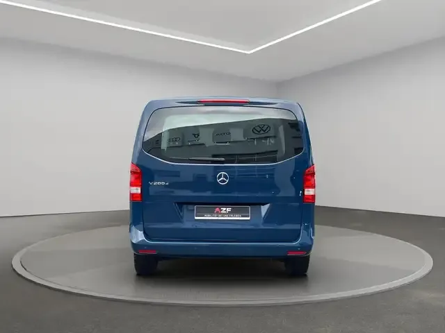 Mercedes-Benz V 200