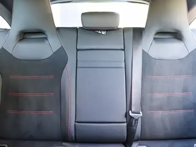Mercedes-Benz CLA 220