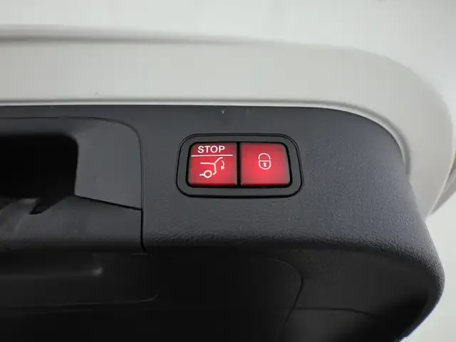 Mercedes-Benz EQC 400