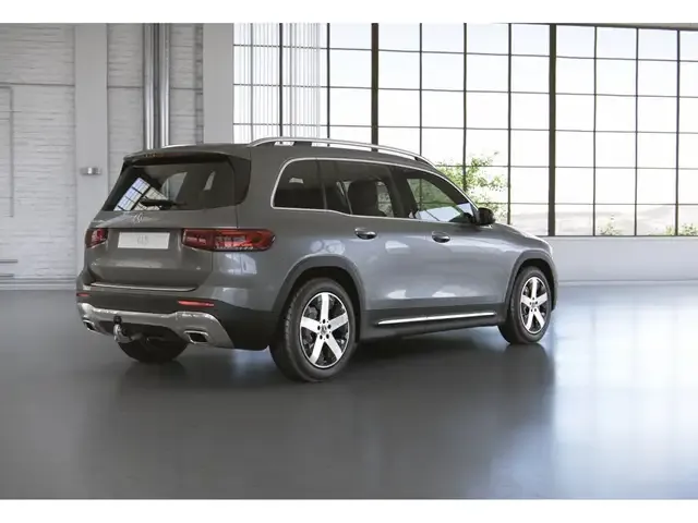 Mercedes-Benz GLB 200