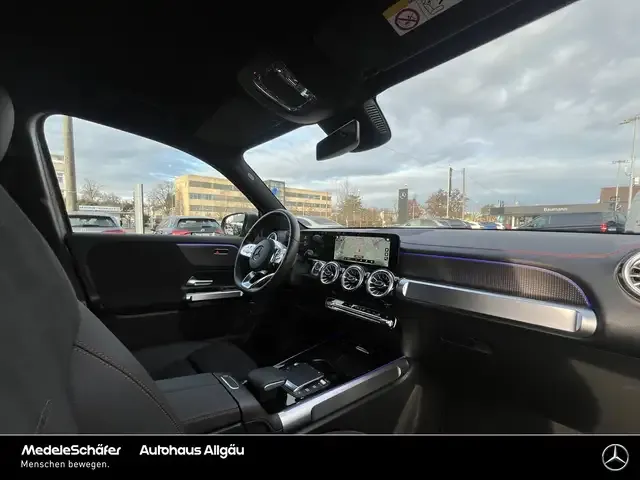 Mercedes-Benz EQB 300