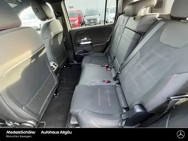 Mercedes-Benz EQB 300