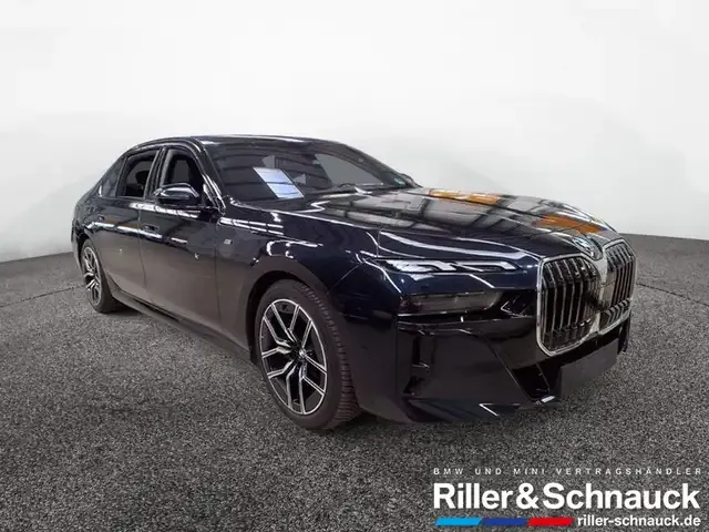 BMW 740