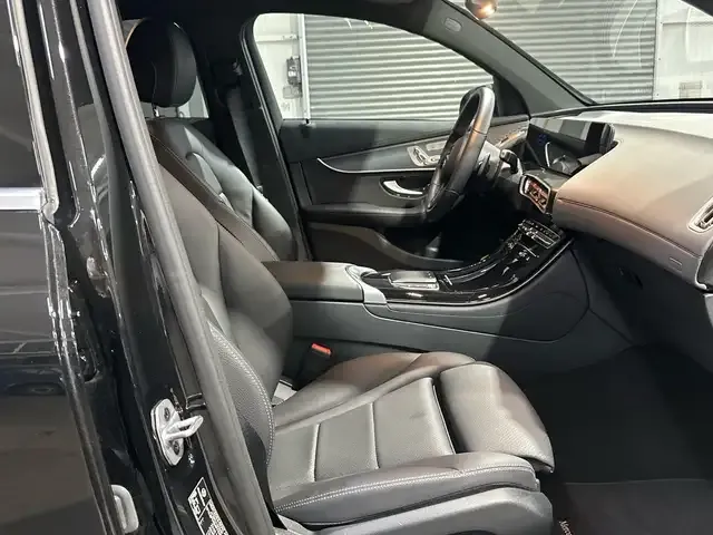 Mercedes-Benz EQC 400