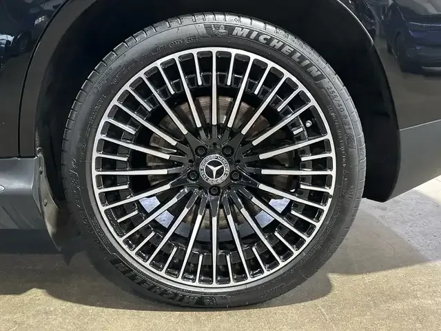 Mercedes-Benz EQC 400