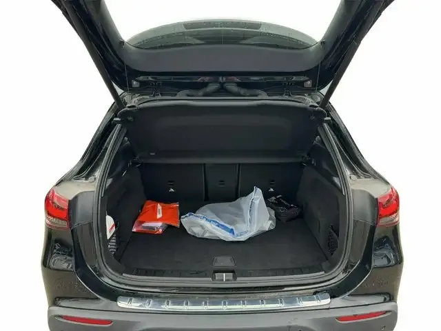 Mercedes-Benz EQA 300