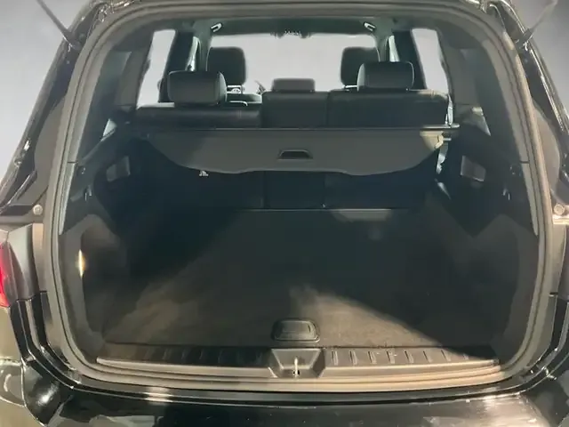 Mercedes-Benz GLB 220
