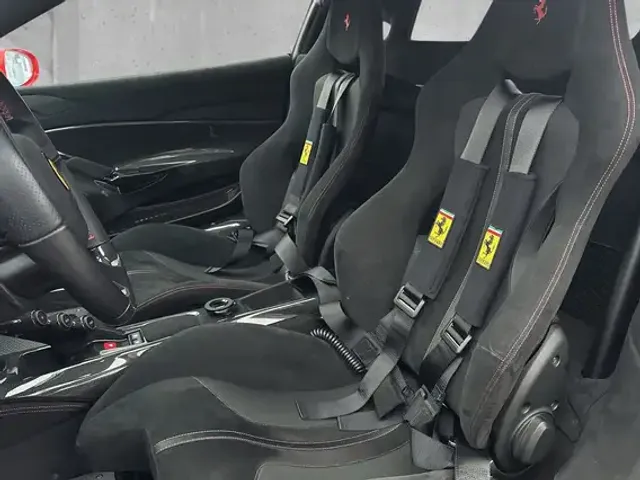Ferrari 488