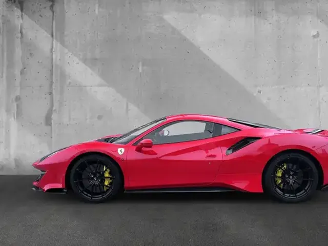 Ferrari 488