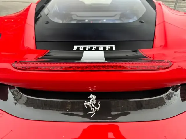 Ferrari 488