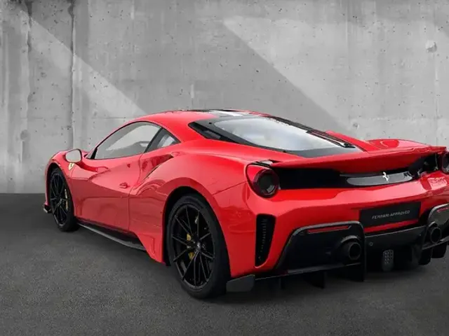 Ferrari 488