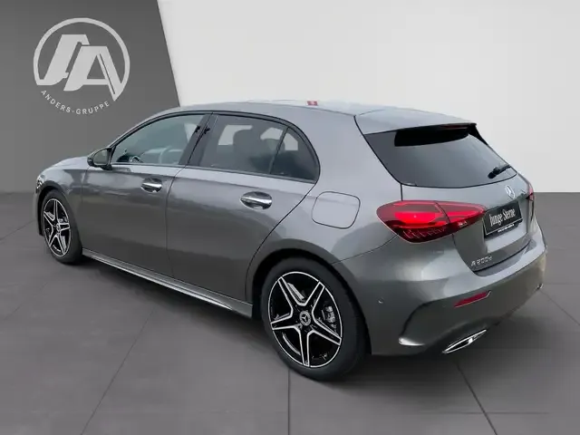 Mercedes-Benz A 200