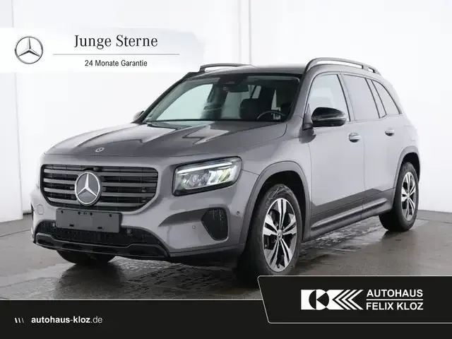 Mercedes-Benz GLB 220