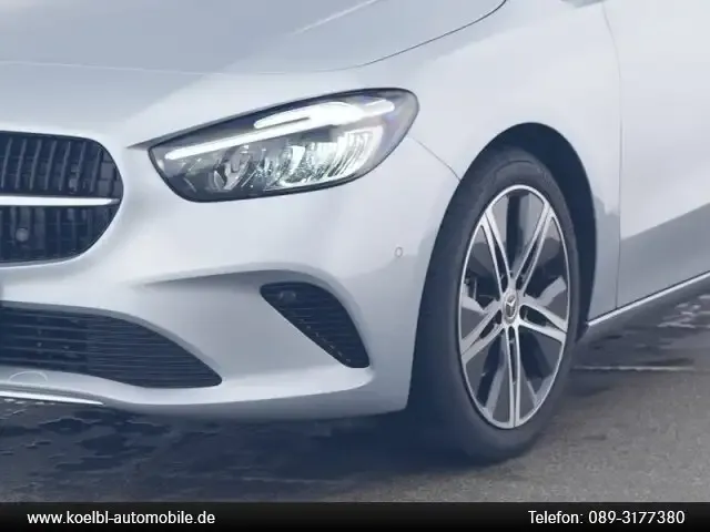 Mercedes-Benz B 180
