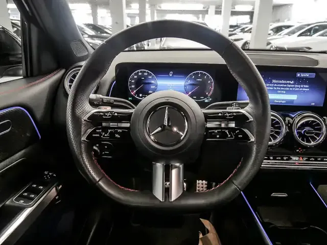Mercedes-Benz GLB 200
