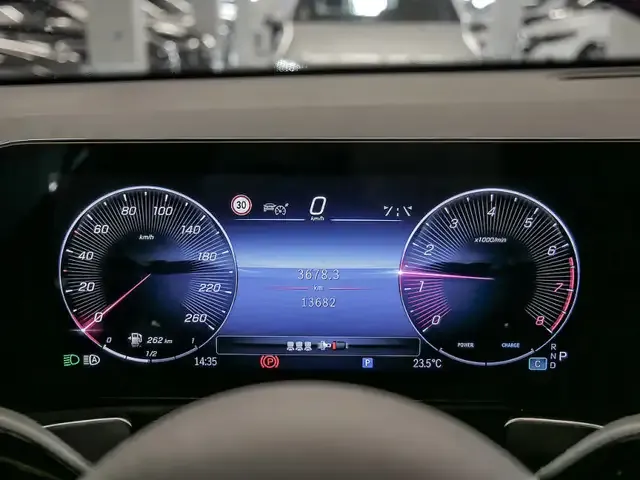 Mercedes-Benz GLB 200