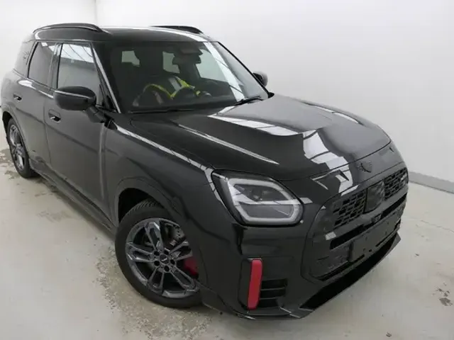 MINI John Cooper Works Countryman