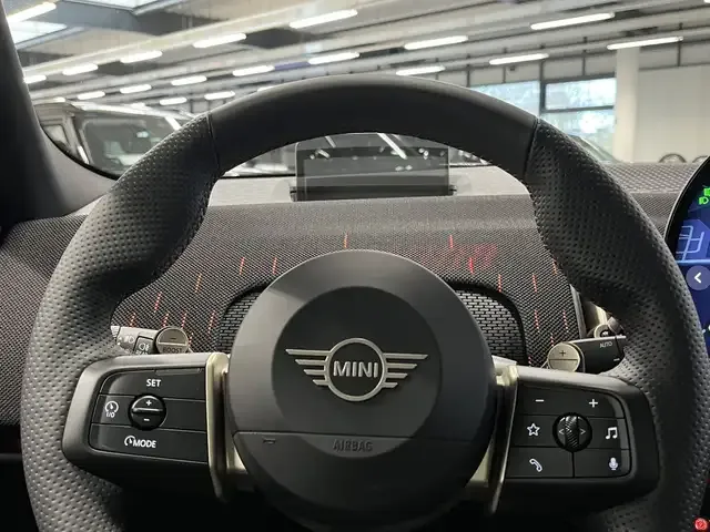 MINI John Cooper Works Countryman