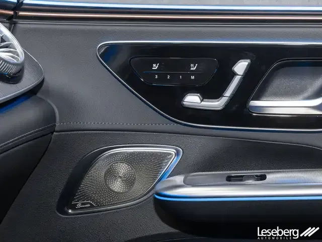 Mercedes-Benz EQE 300