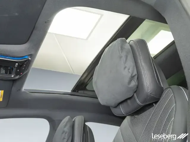 Mercedes-Benz EQE 300