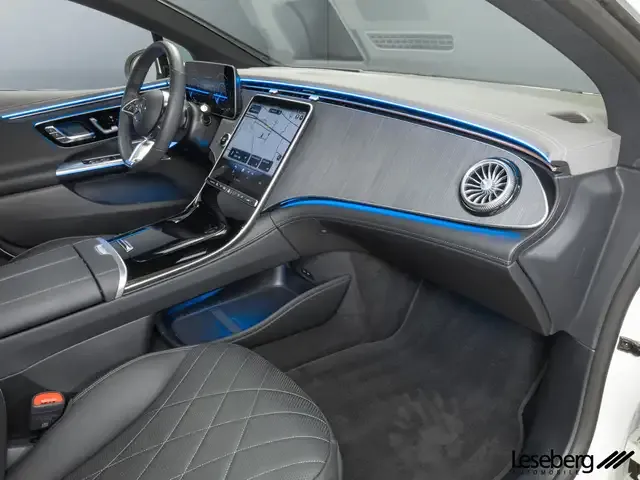 Mercedes-Benz EQE 300