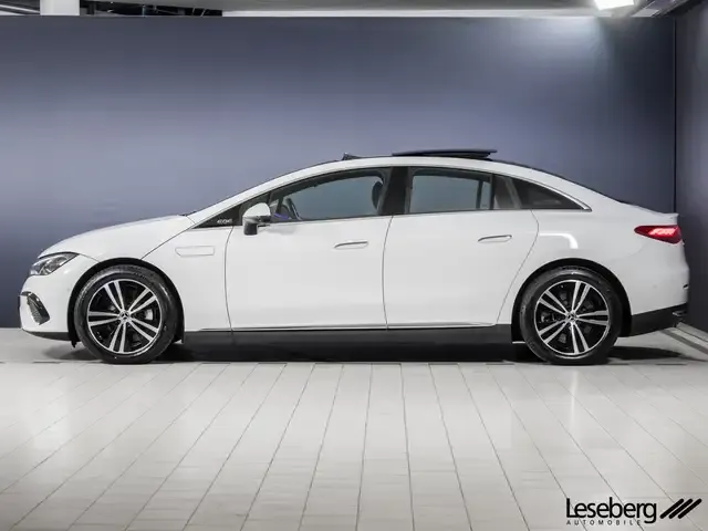Mercedes-Benz EQE 300