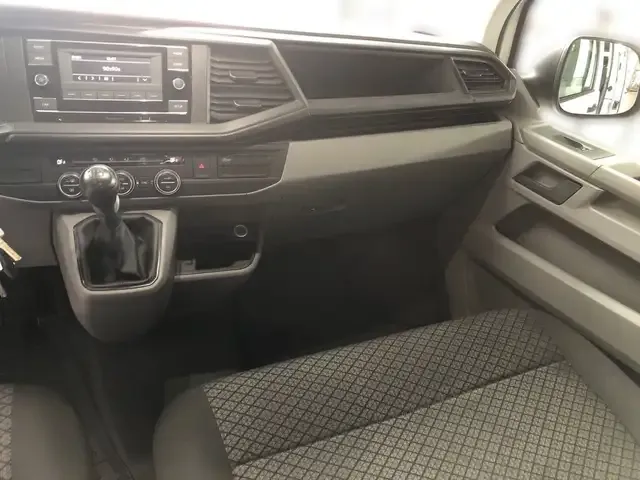 Volkswagen T6.1 Caravelle