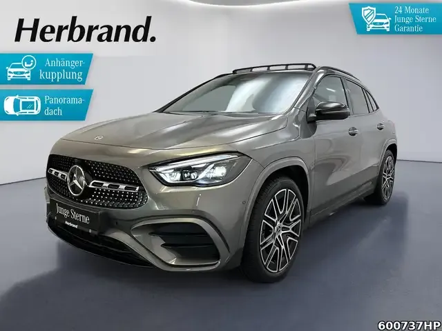 Mercedes-Benz GLA 200