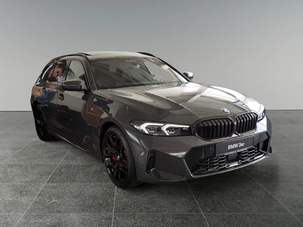 BMW 330