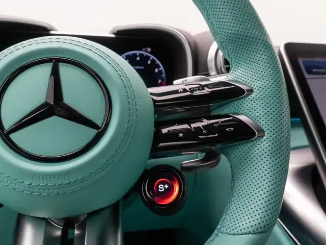 Mercedes-Benz SL 63 AMG