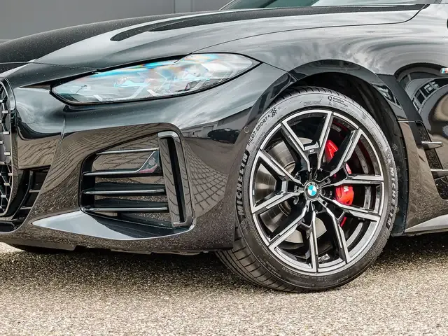BMW 440