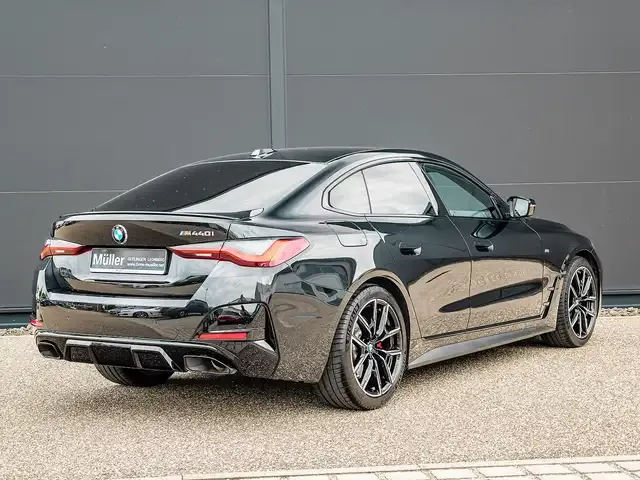 BMW 440