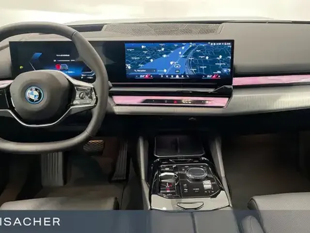 BMW i5