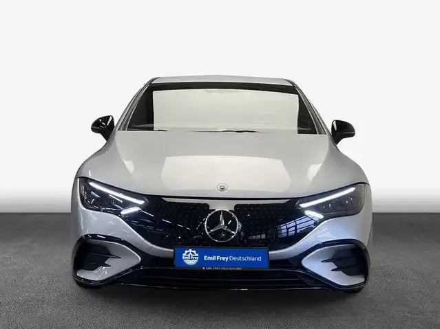 Mercedes-Benz EQE 300