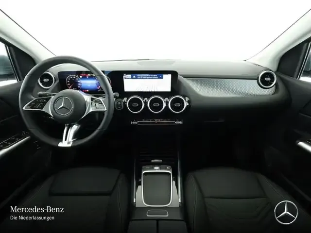 Mercedes-Benz B 220