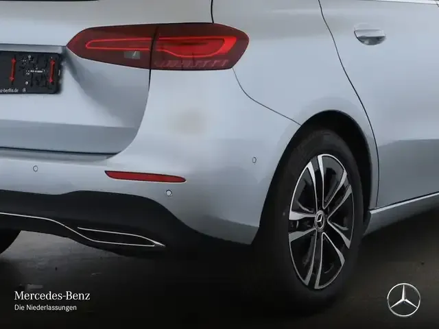 Mercedes-Benz B 220