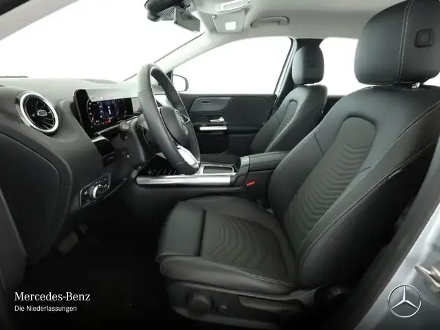 Mercedes-Benz B 220