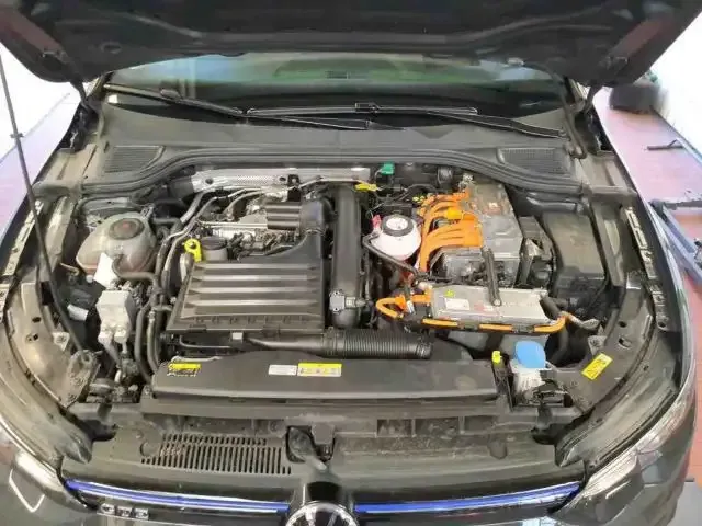 Volkswagen Golf GTE