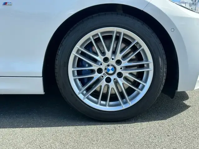 BMW 230