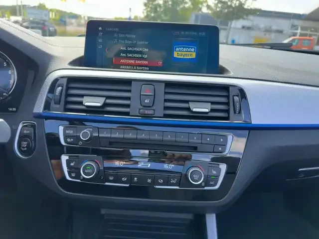 BMW 230
